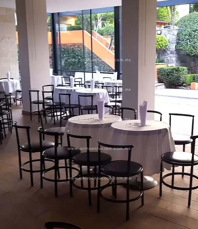 sillas de bar negras